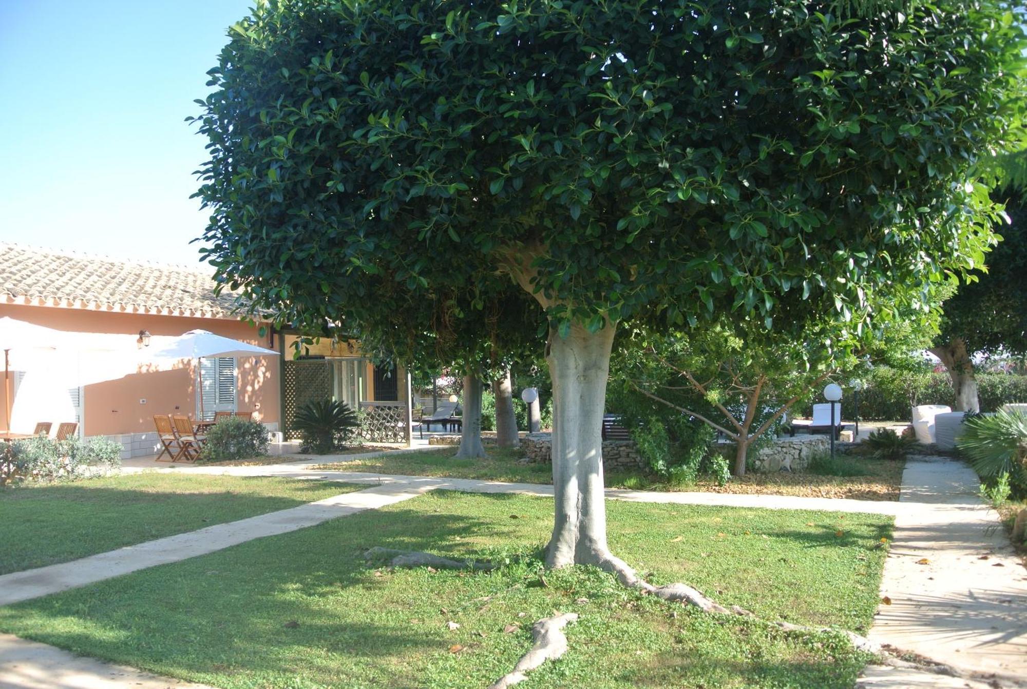 Villa Carlotta Resort San Leone Kültér fotó